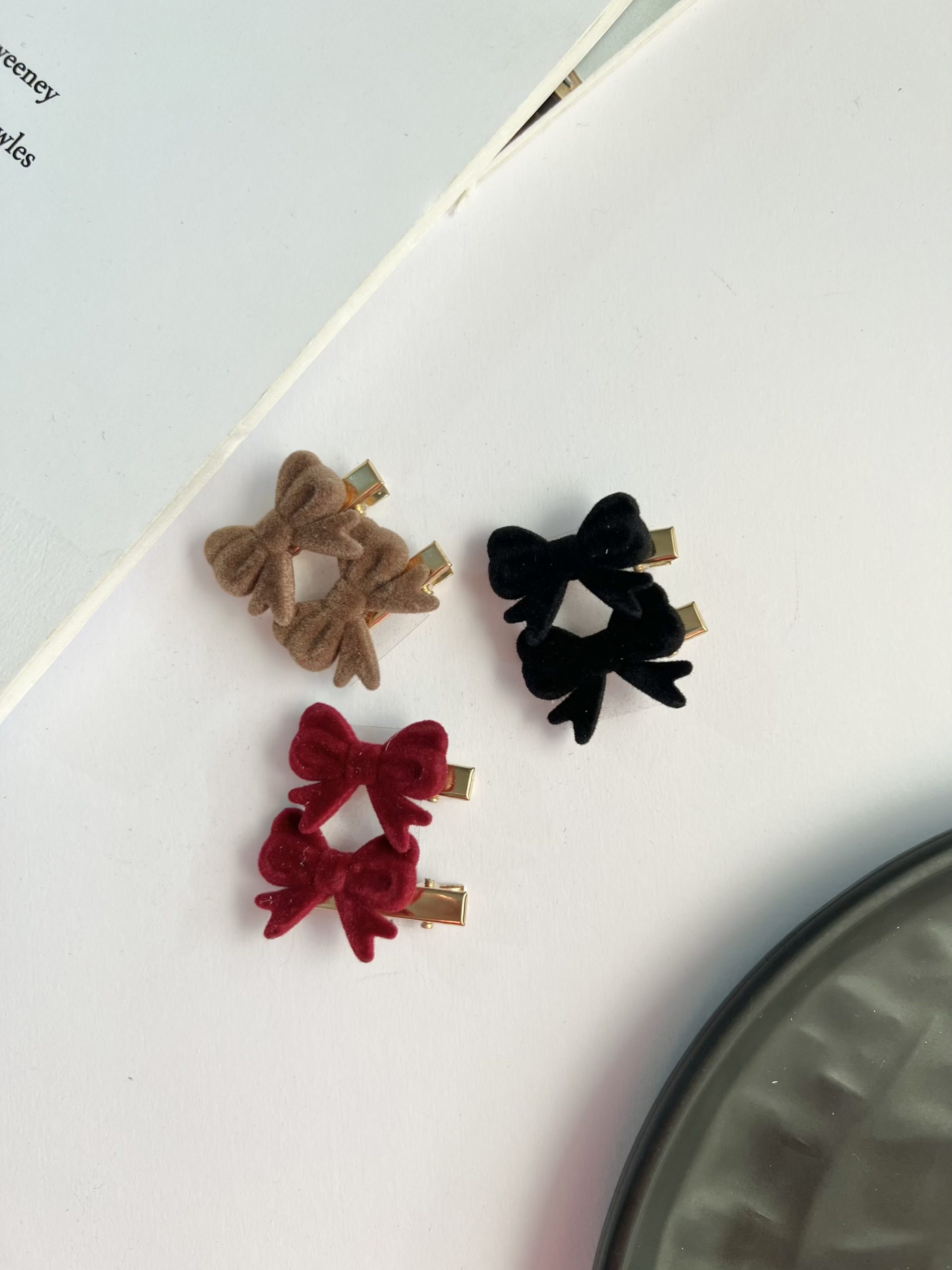 گیره انبری پاپیون مخمل